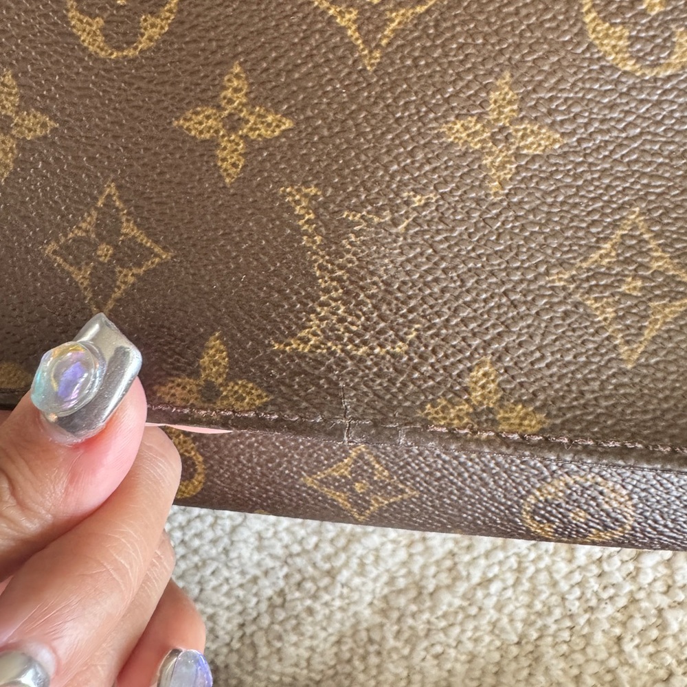 Authentic Louis Vuitton Brown Monogram Shoulder Bag messenger bag - Picture 7 of 9